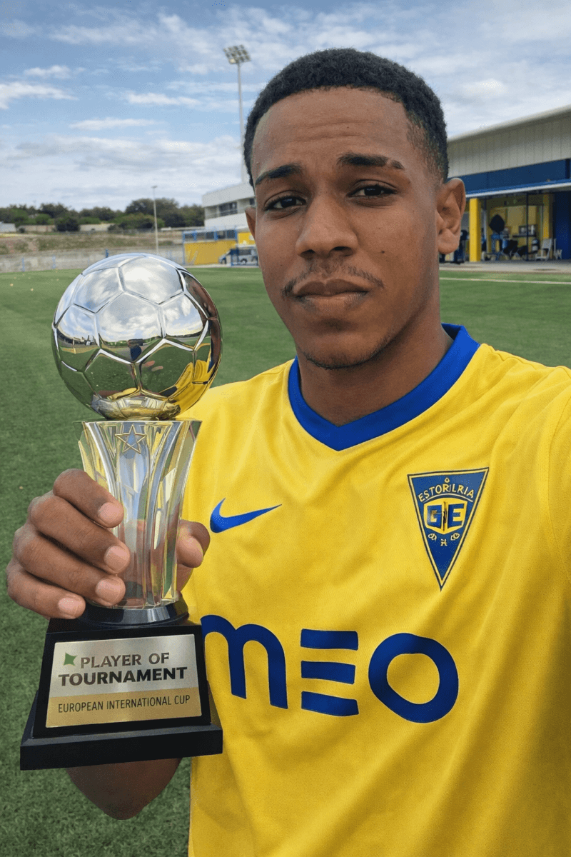 Melhor jogador dessa copa, agora é foco pros jogos oficiais que irão começar pela liga
