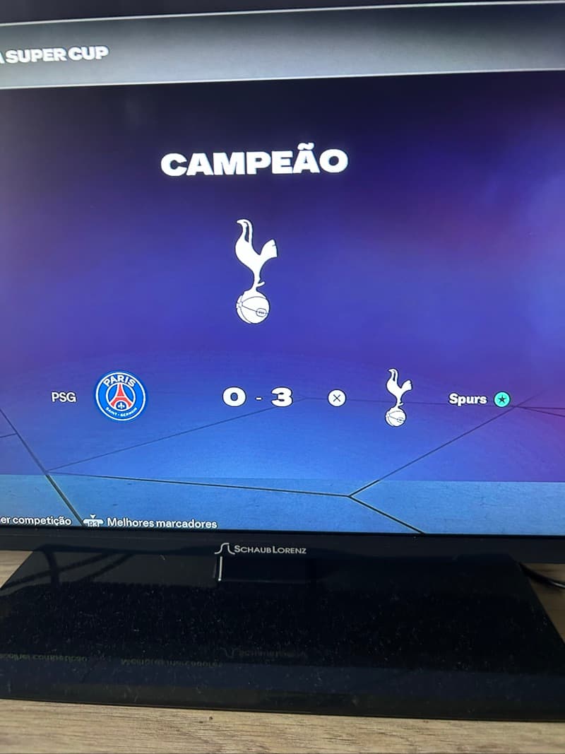 Me sagrei campeão contra o psg meu primeiro jogo e já tenho um título .