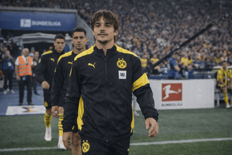Estreia na Bundesliga Leverkusen X Borrusia Dortmund Jogo às:16:00 Pra cima Dortmund 🖤💛