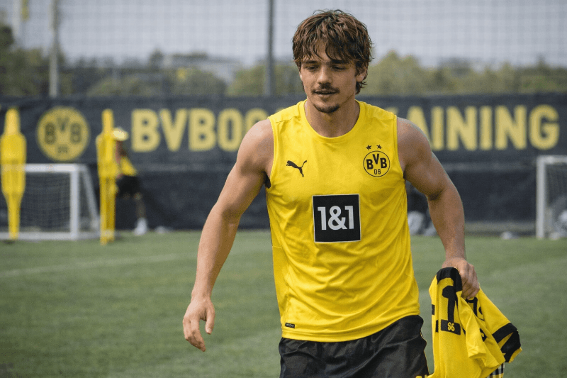 Estou no foco para o jogo contra o union Berlin fora de casa Pra cima Dortmund 💛🖤