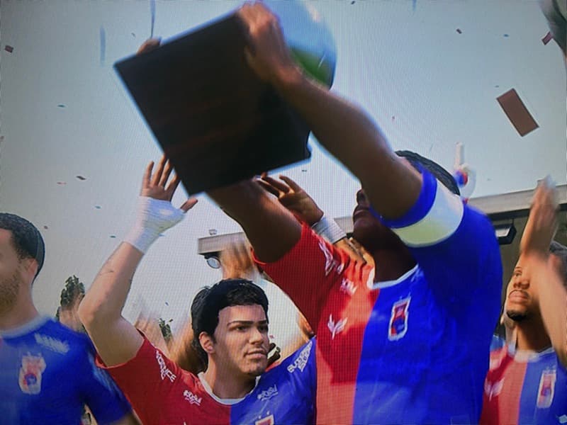 Somos campeões da LIGA DE ACESSO!🤩 Subimos pra série D!💙❤️ Artilheiro do time e maior assistente🙏🏻 Obrigado por tudo sempre equipe💙❤️