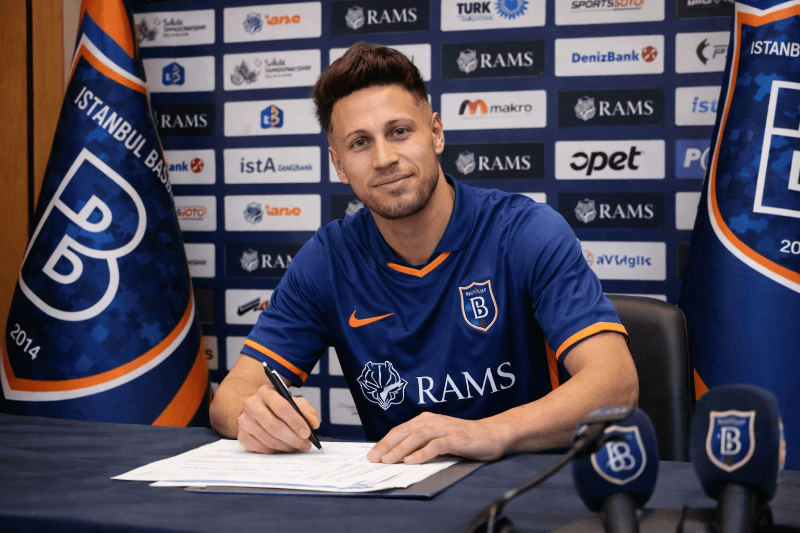 Juan Diego Barreto tem transferência acertada com o Istanbul Başakşehir e seguirá no Grêmio até o encerramento de seu contrato. Após o fi…