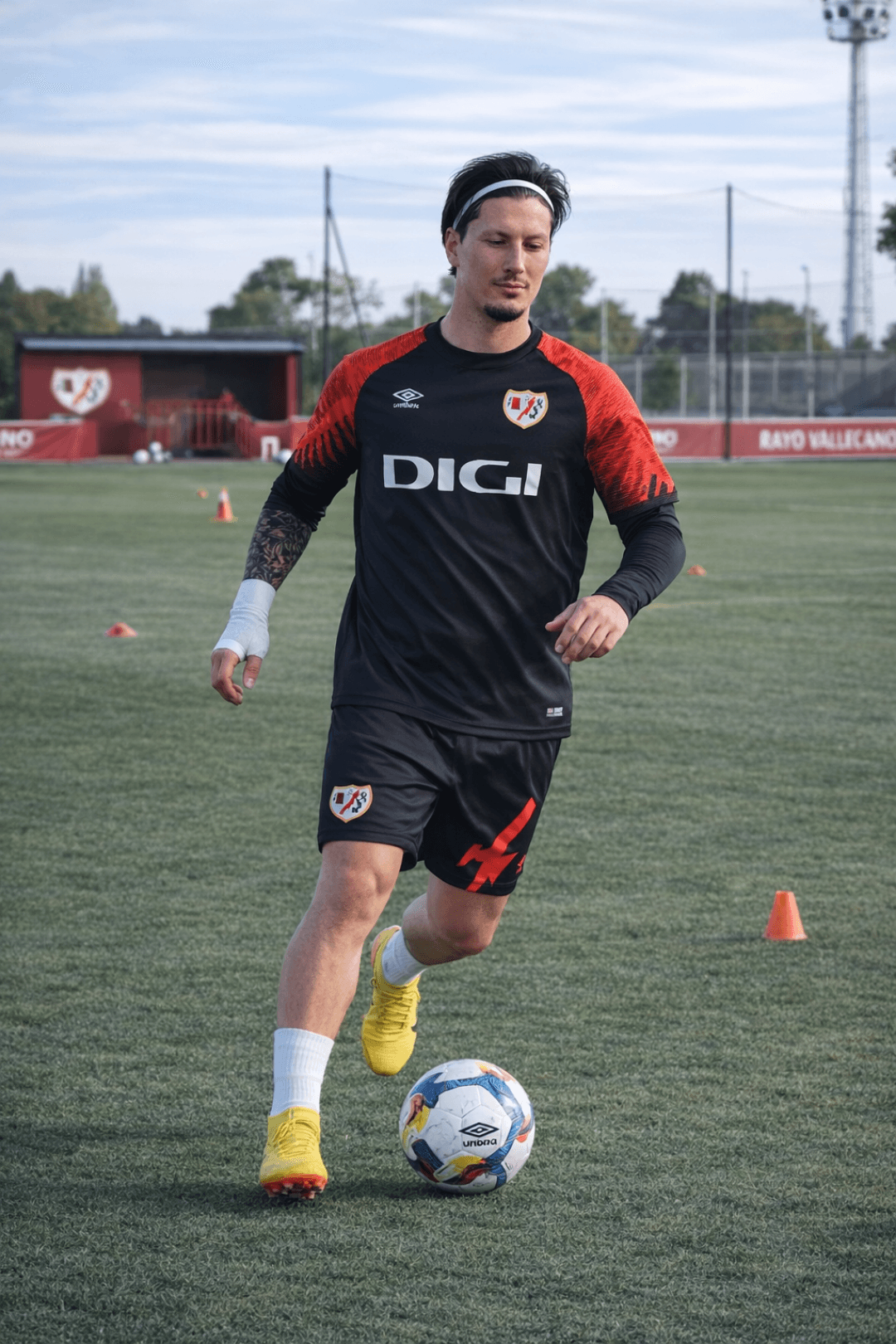 Pre temporada forte!! Espero uma temporada sem lesões para que eu possa levar o time ao topo!! ⚪🔴⚡