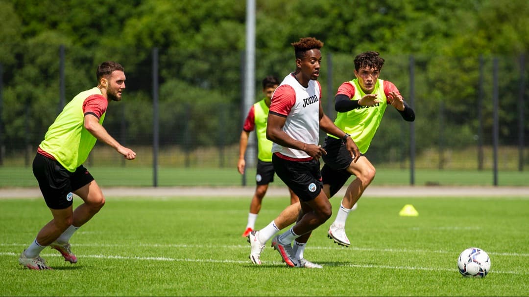 Preparação Maxima! Os Swans estão na preparação máxima de volta a Gales para o inicio da temporada! Go Swans!🦢