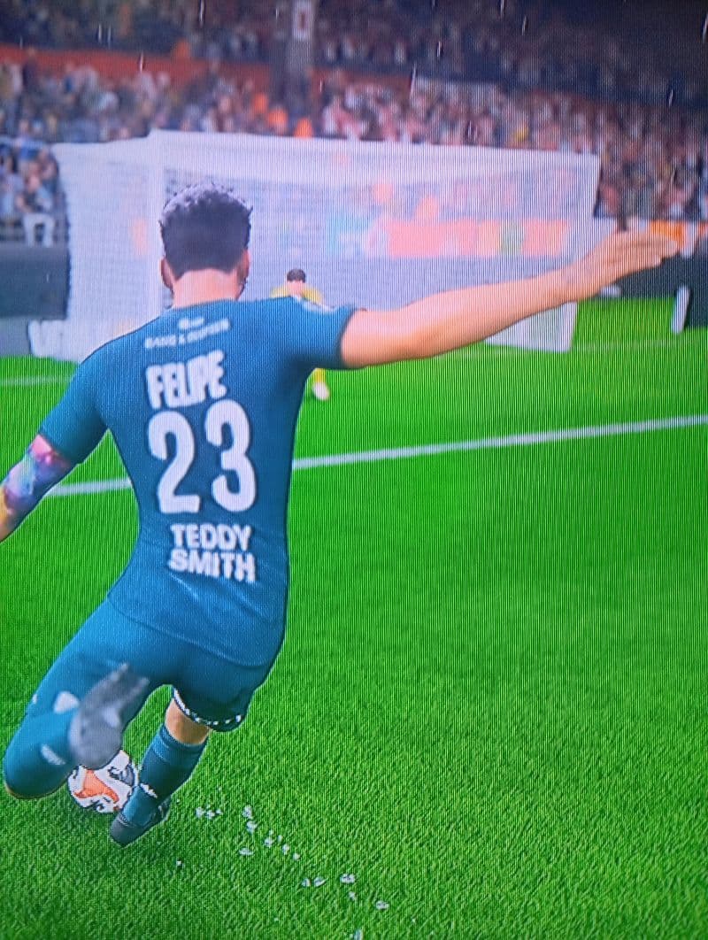 GOOOL DO FELIPE MONACO 1 AUXERRE 0 28 min do primeiro tempo