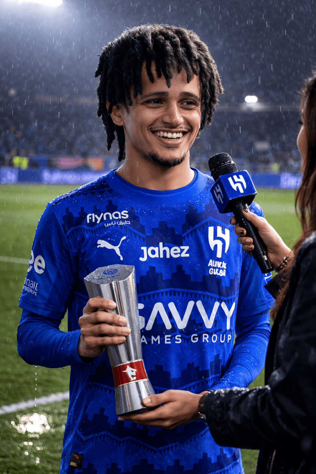 Muito feliz pela minha estreia no profissional do Al Hilal! 🙏💙 Ainda mais podendo ajudar a equipe com 2 gols. Que seja o começo de uma …