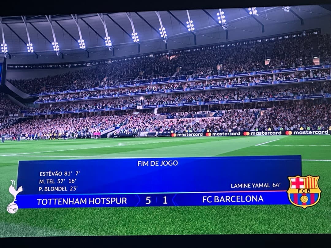 FIM DE JOGO. TOTTENHAM APLICA HMA SONORA GOLEADA SOBRE O BARCELONA NA FASE DE LIGA DA CHAMPIONS