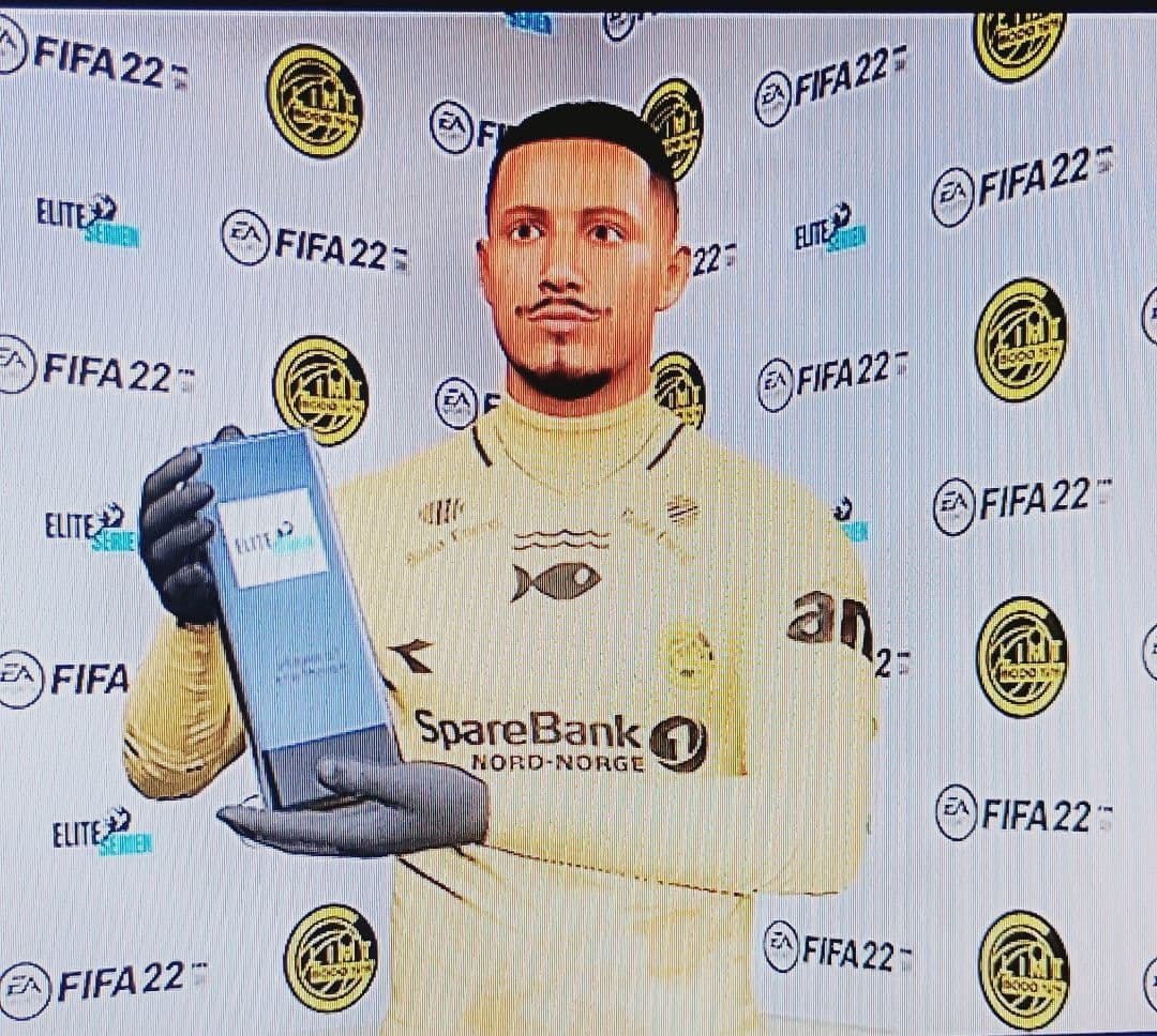 Prêmio de melhor jogador do mês da liga muito obrigado a meus familiares e companheiros de equipe
