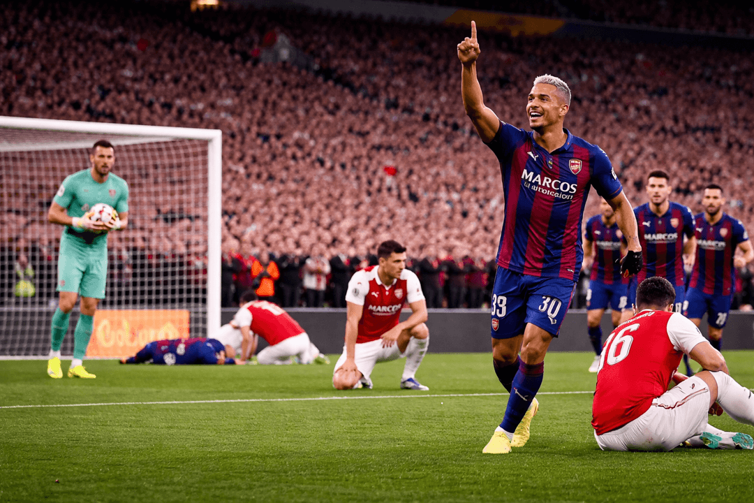 O dia que fui aplaudido de pé pela torcida do Arsenal no Emirates Stadium. Hat trick e classifiquei o Levante para as semi finais da UEL.…