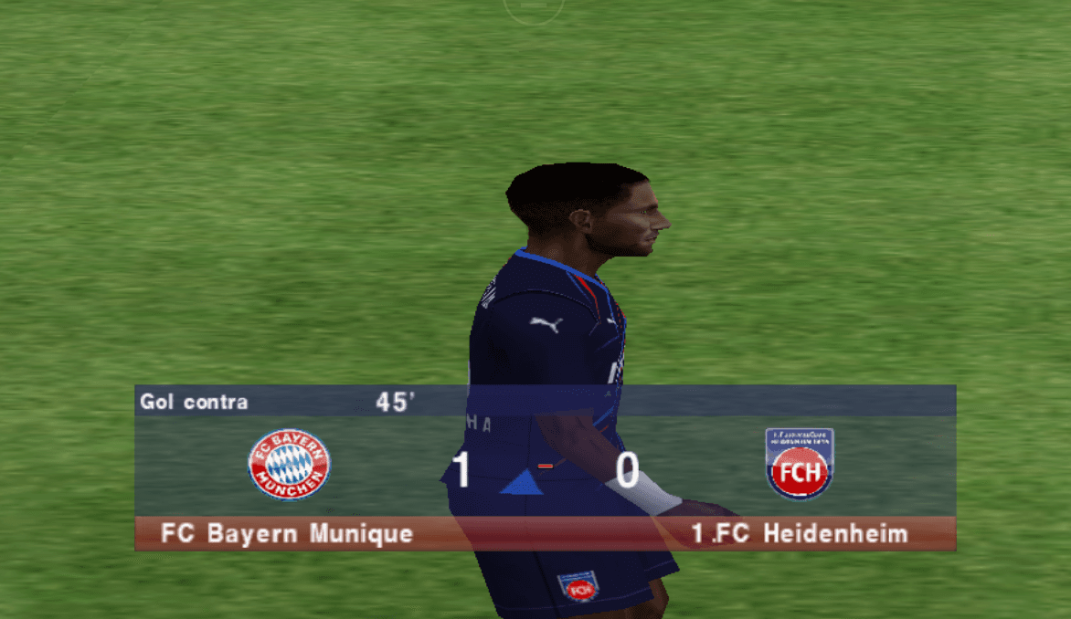 Ganhamos mas apenas por um gol contra. Se eu fosse apontar um erro seria a individualidade extrema do time.