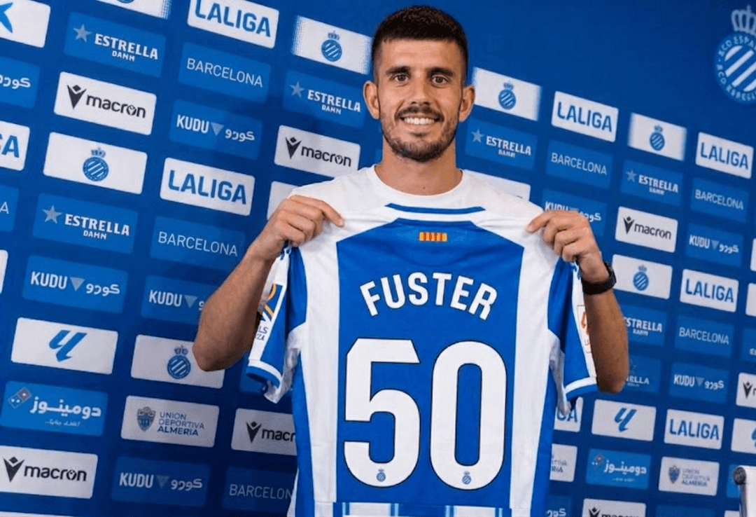 A pedido do nosso técnico chega por 3 milhões+Miguel rúbio como troca o meia esquerda Fuster! Esperamos grande rendimento do nosso novo j…