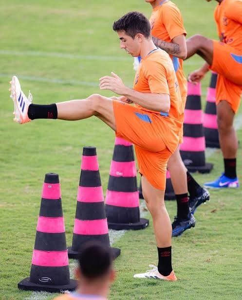 Preparação intensa do time! Falta pouco pro Clássico dos Clássicos! 🔥