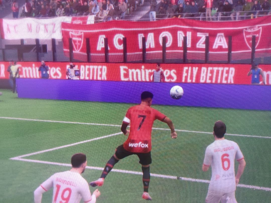 GOOOOOOOOLLLLLLLL Consegui marcar novamente! Vamos Milan!!! Muito provavelmente vamos conseguir o título no final da temporada. Milan 2X0…