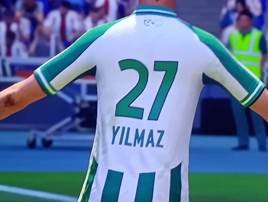 🚨 ATENÇÃO! Vimos vários auxiliares técnicos do Borrusia Dortmund no estádio do Konyaspor, incluído {@}[MILOX - ARDA ÖZLER 🜲](694ab1e8e5…