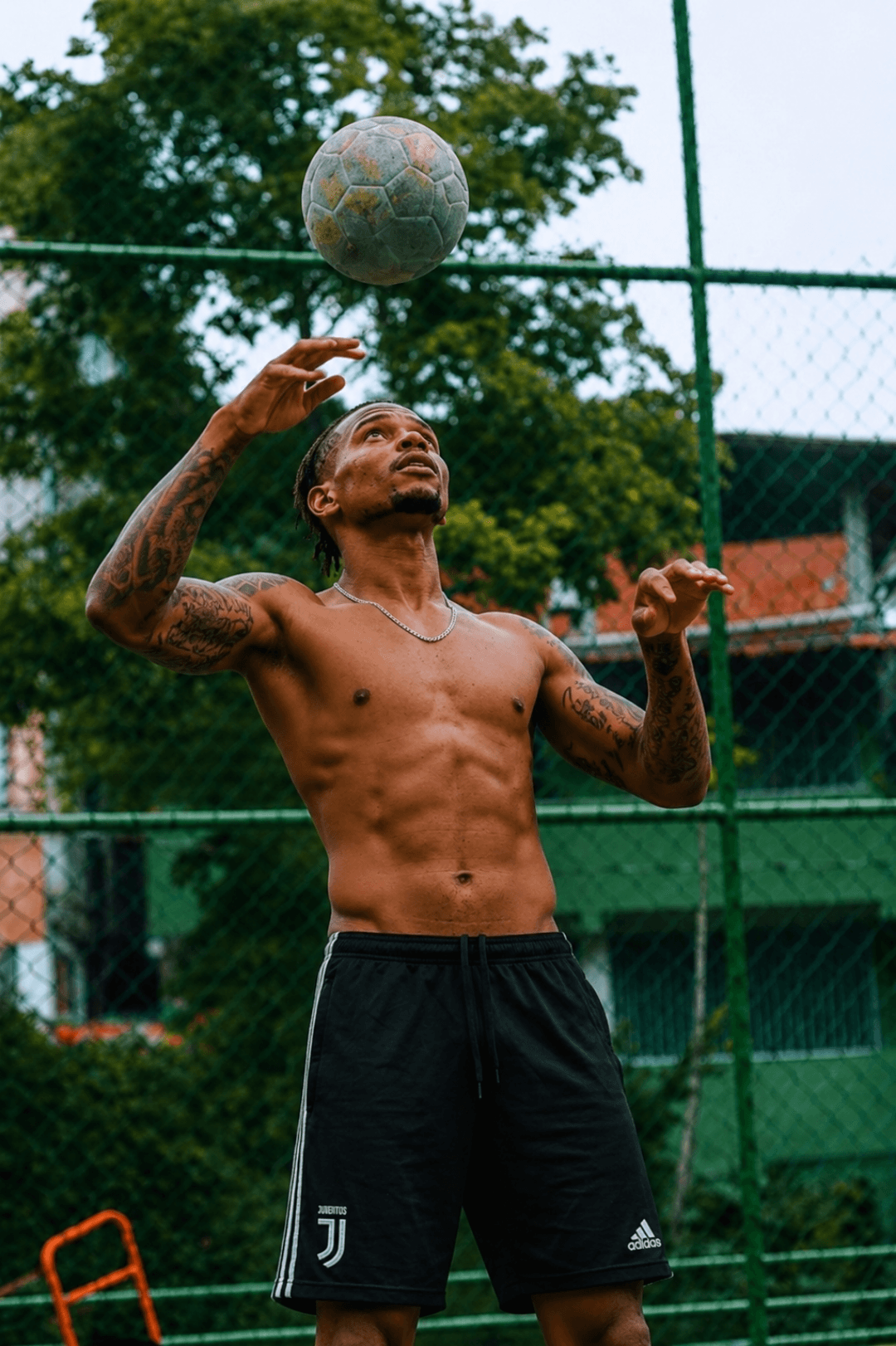 “Favela cria monstro. O campo só apresenta.” 🔥