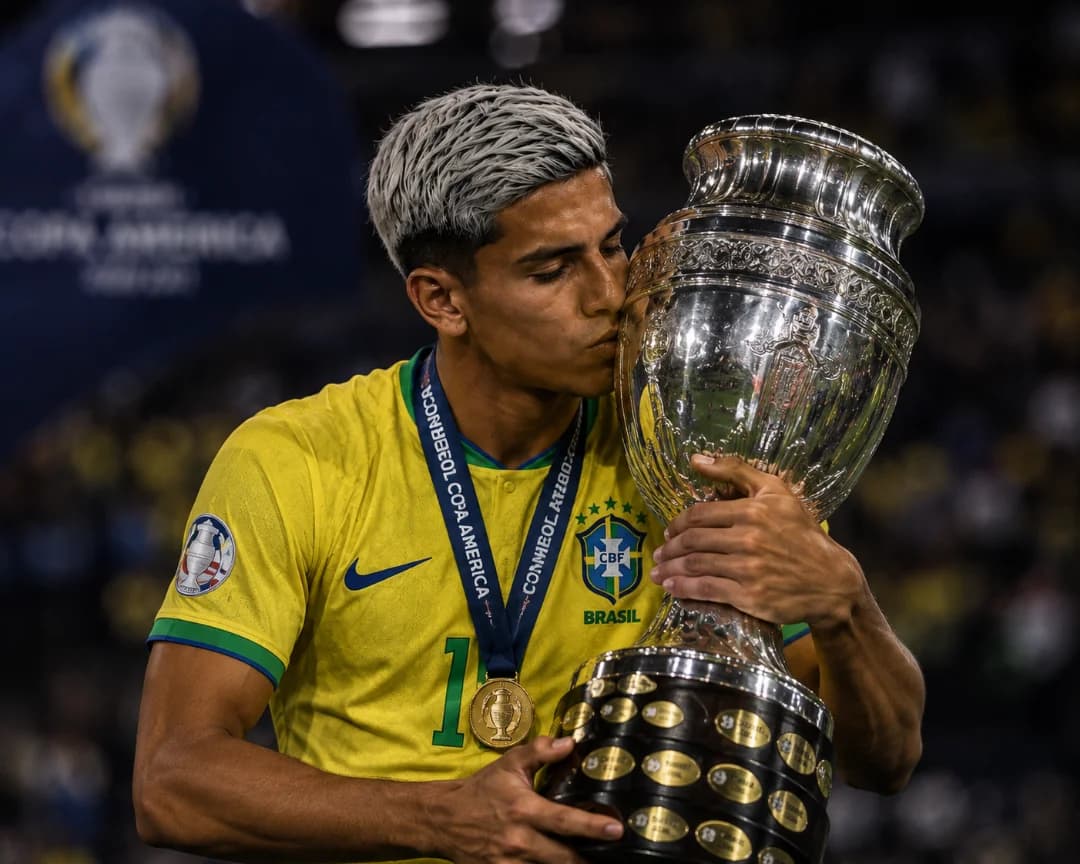 4 títulos numa temporada só🤷🏻♂️😮💨 Mereço bola de ouro?