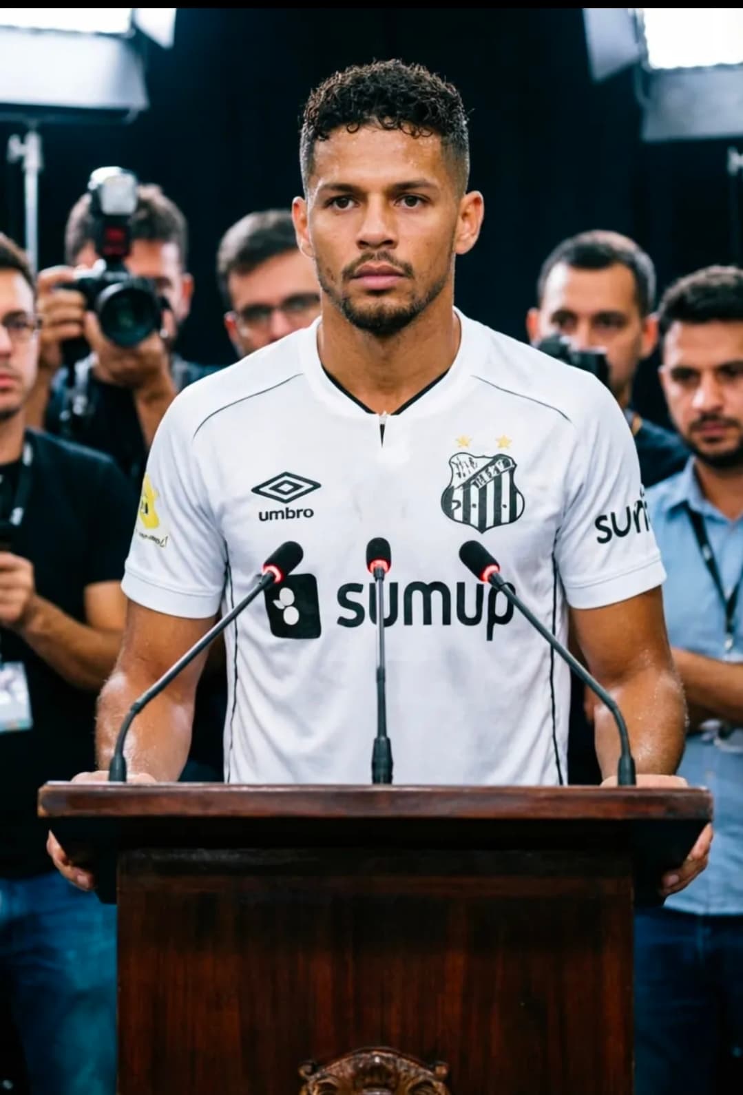 Eu na entrevista coletiva.