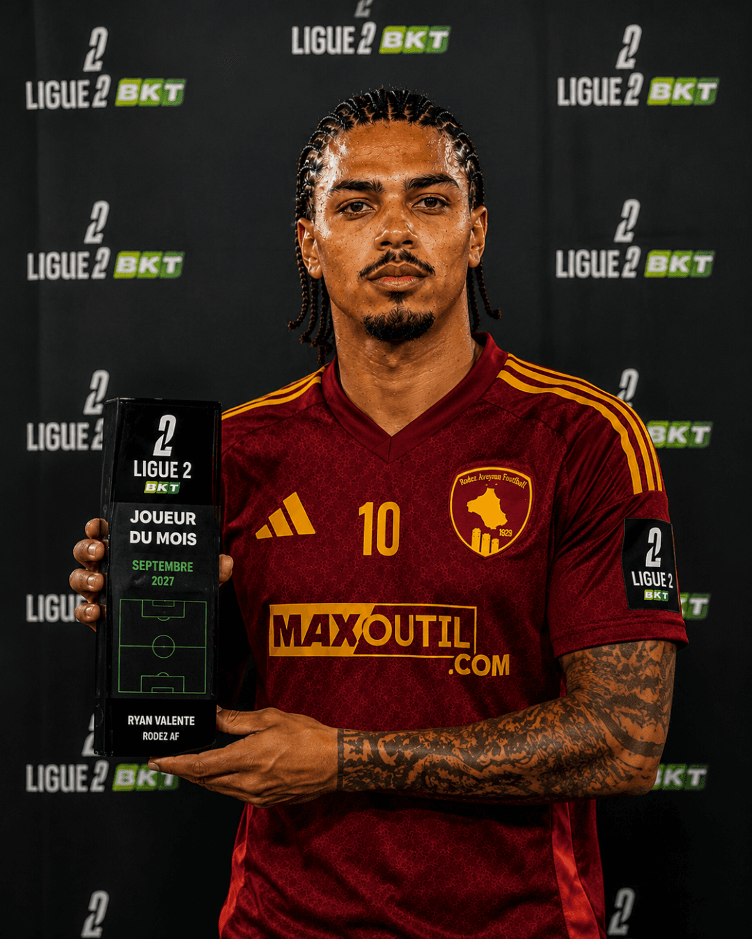 Jogador do Mês da Ligue 2 BKT. 🏅❤️💛 Tudo isto é fruto de muito trabalho, sacrifício e confiança dos meus colegas e da equipa técnica. O…