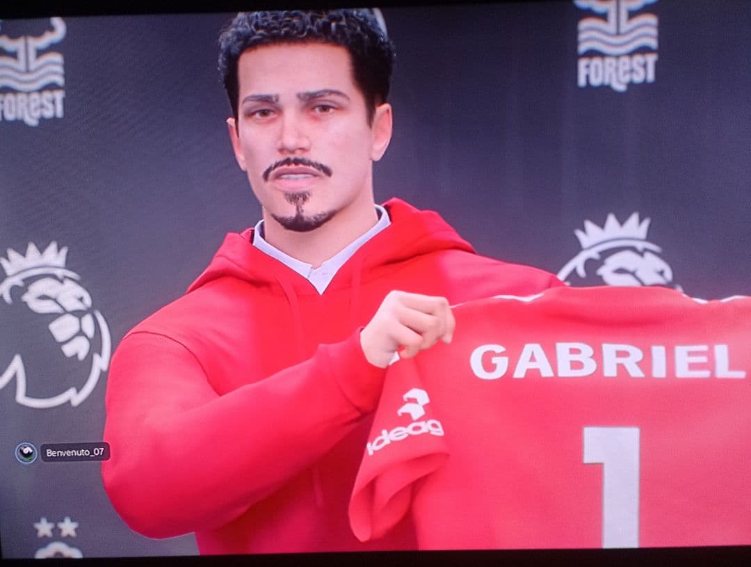 Quero agradecer ao Nottingham Forest pela confiança depositada em mim. É uma honra vestir esta camisa e representar um clube com tanta hi…
