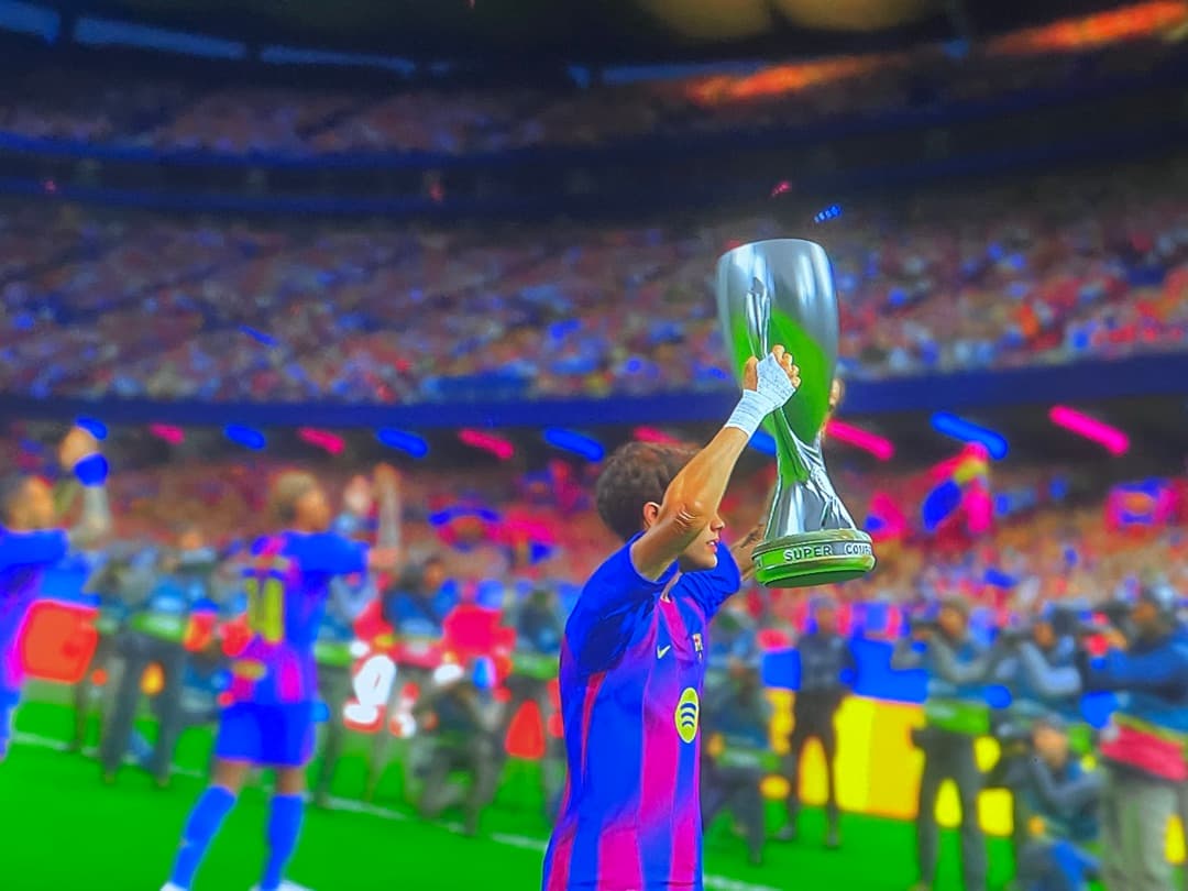 🏆⚽ BARCELONA É CAMPEÃO DA UEFA SUPER CUP! ⚽🏆 O FC Barcelona venceu o Real Madrid e conquistou mais um título europeu! A grande estrela …