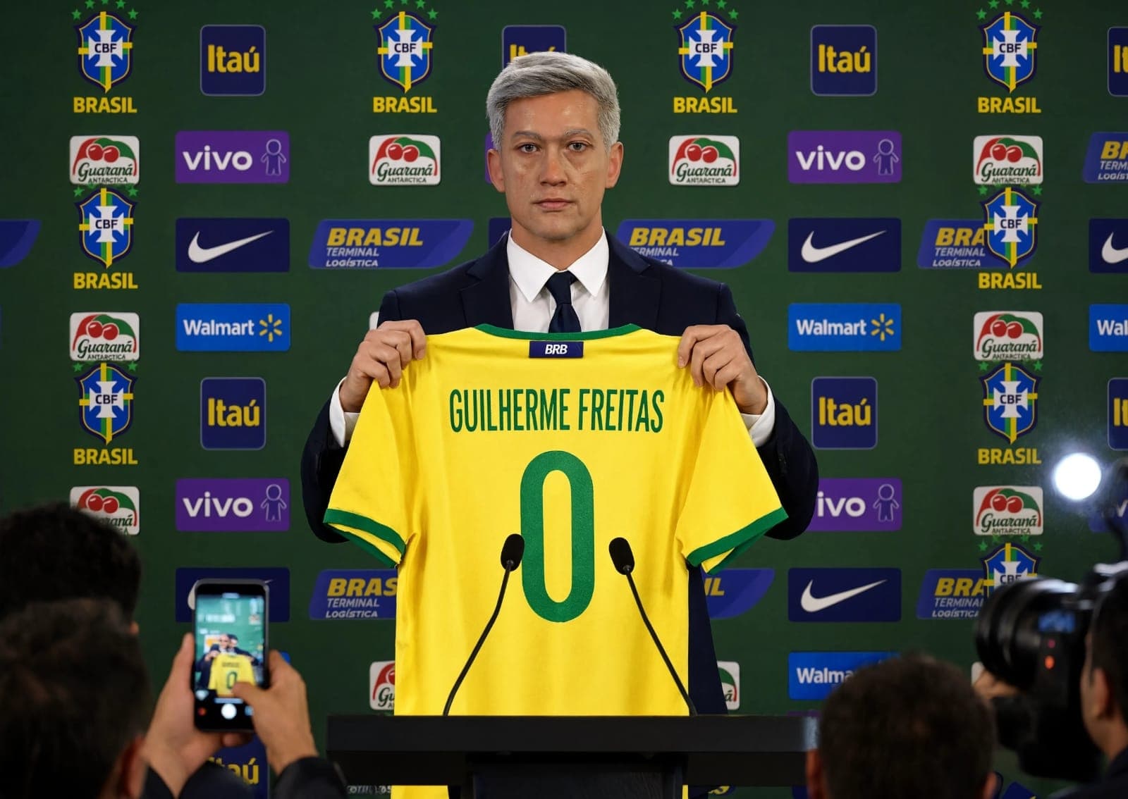Agradeço a todos da presidência da CBF pela confiança em mim e pela oportunidade de fazer a Seleção Brasileira voltar ao topo. Aos torced…
