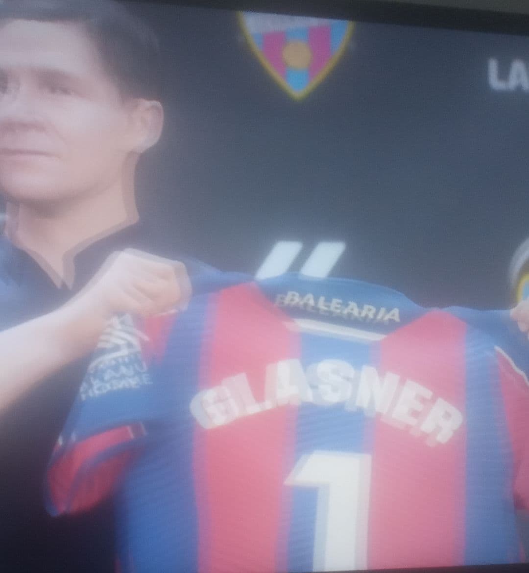 Assinando com o Monstro O.Glasner por um tempo indeterminado