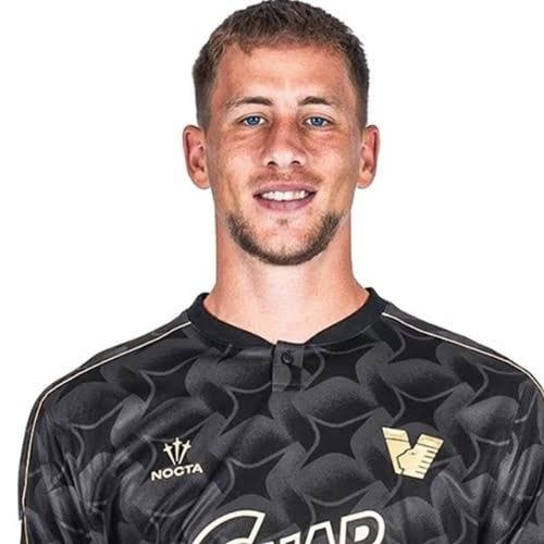 Según fuentes cercanas al club, el Levante U.D. ha preguntado por Tijjani Noslin (Lazio FC) y Michael Svoboda (Venezia FC). ¿Serían bueno…