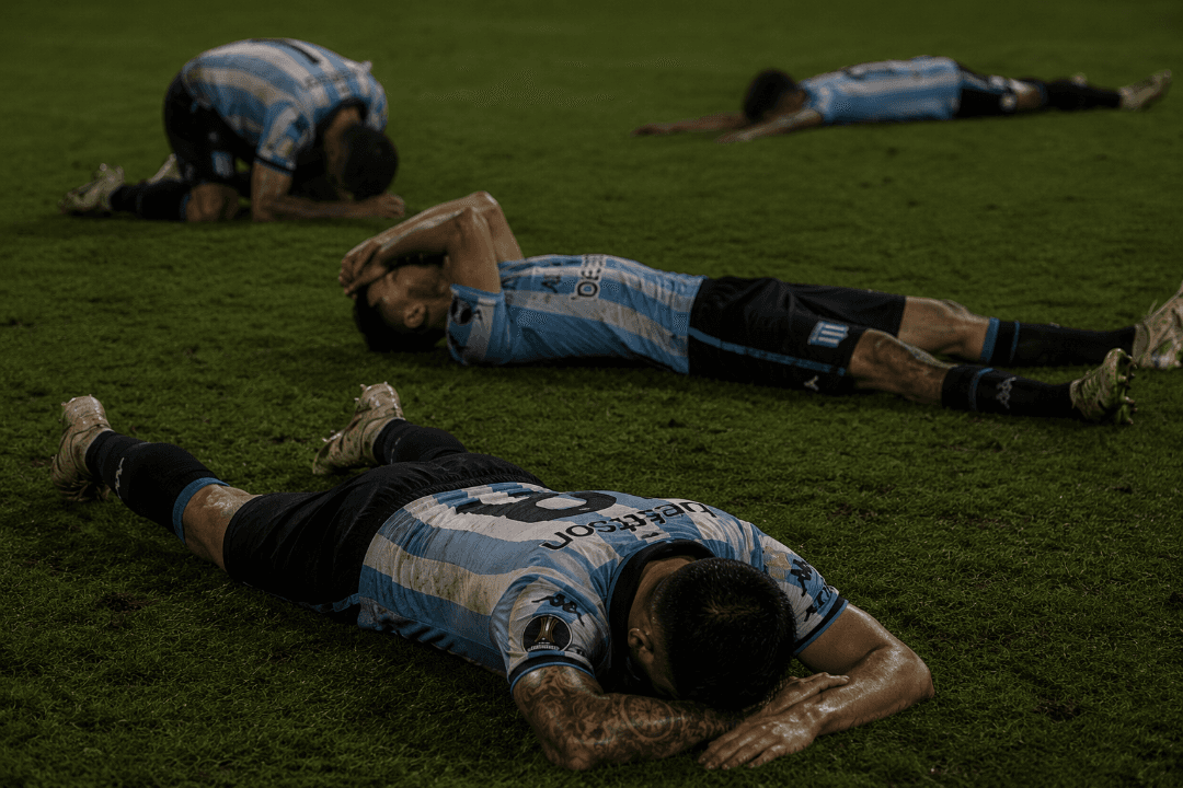RACING ELIMINADO Infelizmente numa batalha de guerreiros o racing caiu, nós pênaltis 4-5 tudo cai por terra, mais isso sirva como MOTIVAÇ…