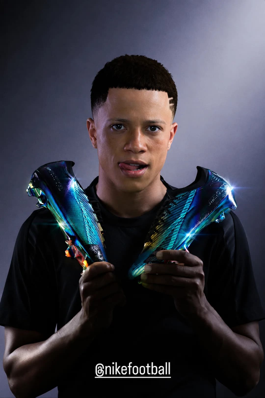 grandeza. {@}[Davi Guimarães ](6a6509192e2bc8eb539e93d4)assinou. A família Nike ficou ainda mais forte hoje. Deixem suas mensagens de boa…