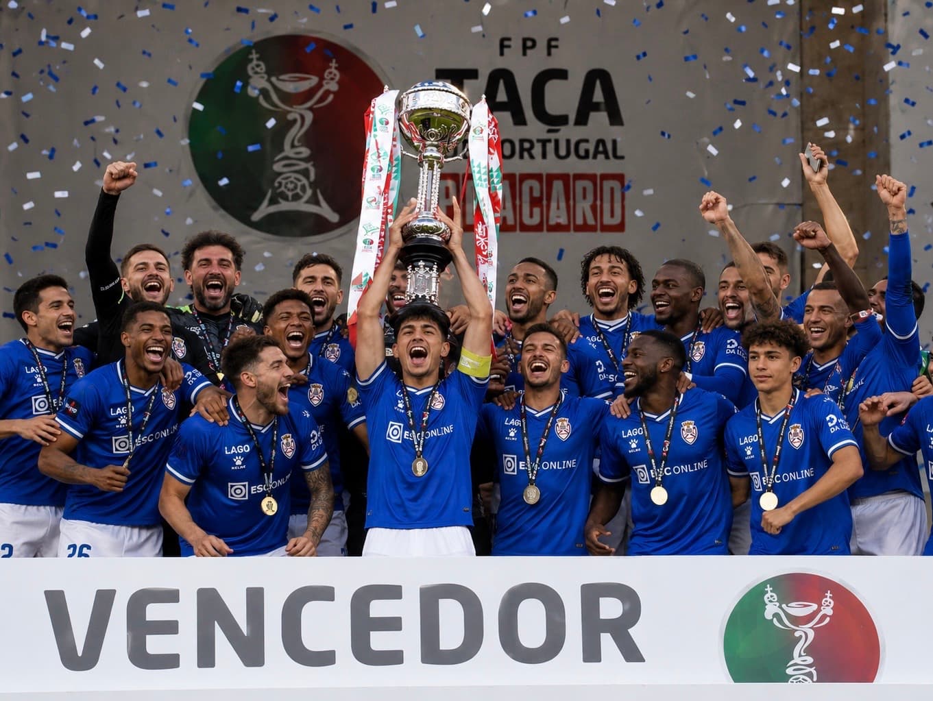 SOMOS CAMPEÕESSSSSSSS!!!!!🔵⚪️🏆 OBRIGADOOO FEIRENSES❤️❤️❤️❤️❤️❤️❤️❤️❤️