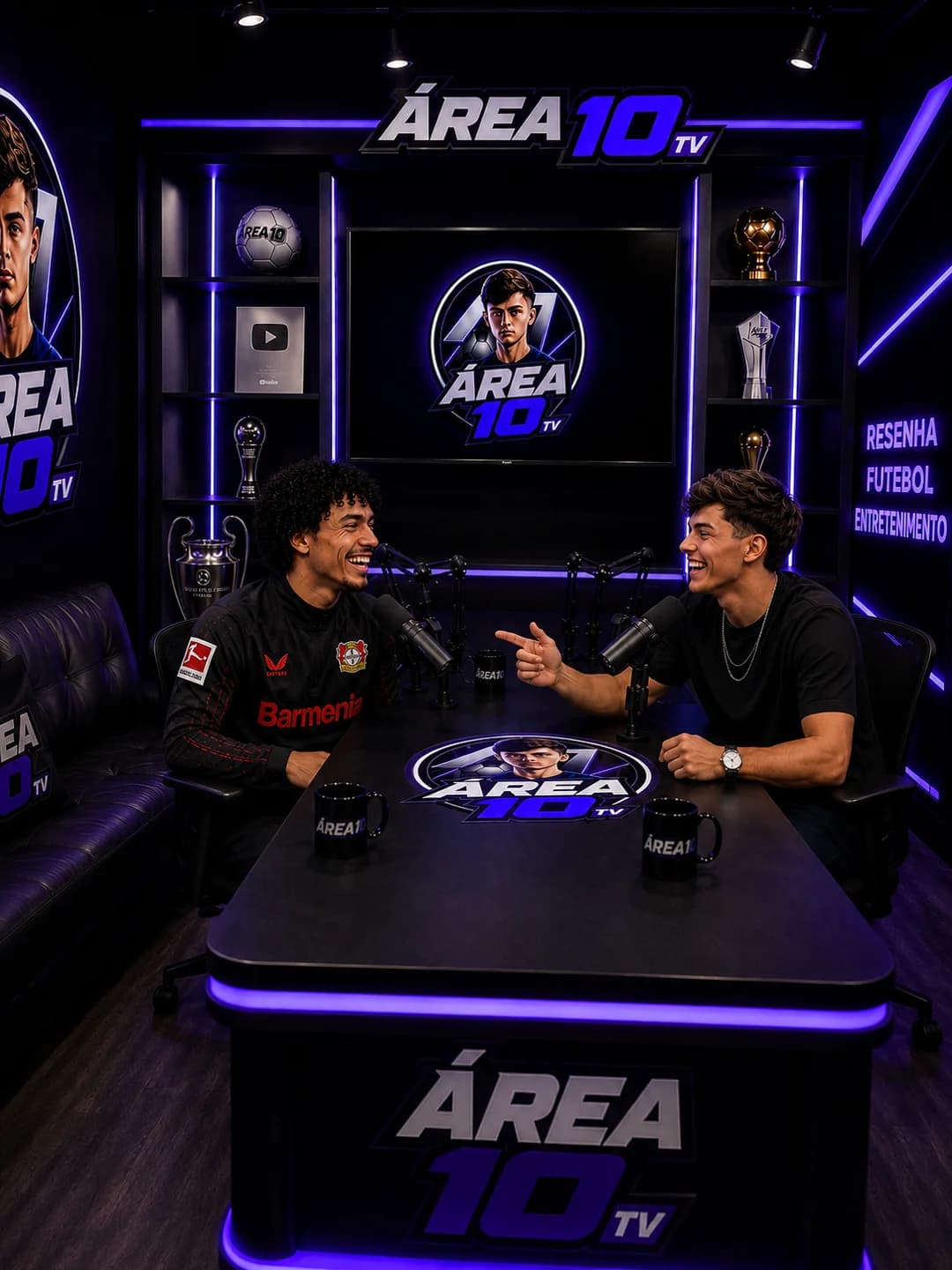Presente de respeito! 🤝❤️ Fernando Jr deixou sua marca na Área 10 TV e ainda me presenteou com a camisa 17 do Liverpool! 🔴🔥 Resenha bo…