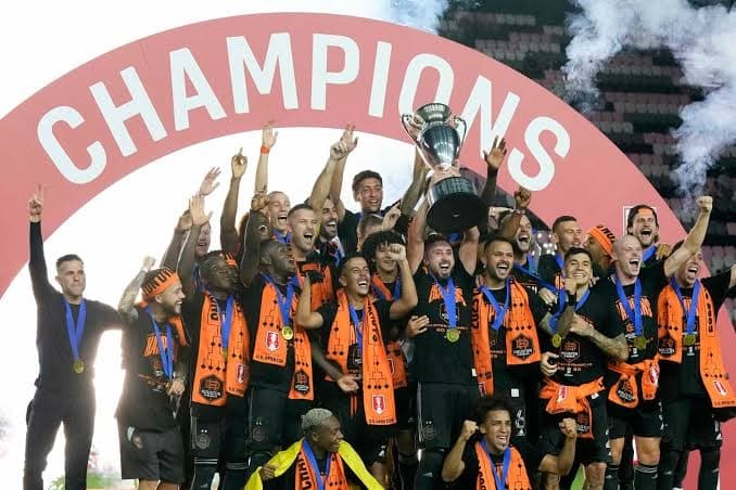 Congratulations to the team for winning the U.S. Open Cup! Sadly, I couldn't participate because I was with the national team. ❤️🇫🇷