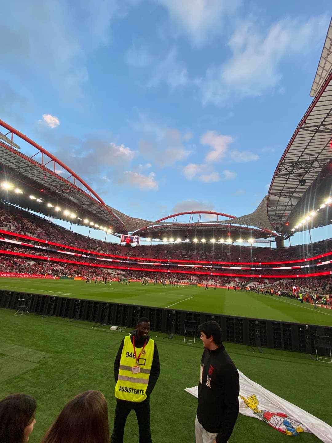 Hoje foi dia de visitar um dos maiores sonhos da minha vida jogar pelo Benfica, que folga bem passada❤️🤍🔥🤞🏼