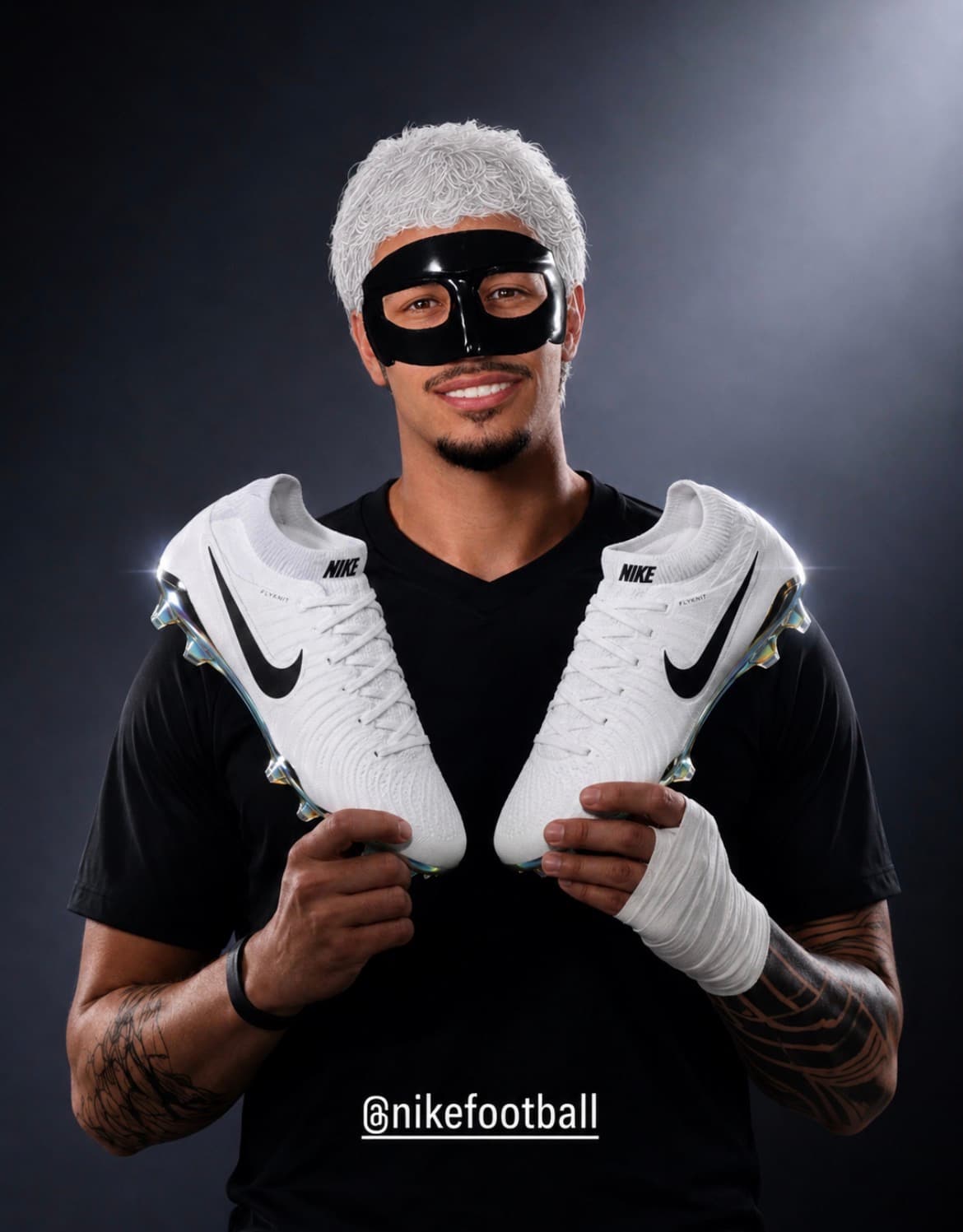 Fechado com a {@}[NikeOficial](6a3c30e846cd6abf11b12461)