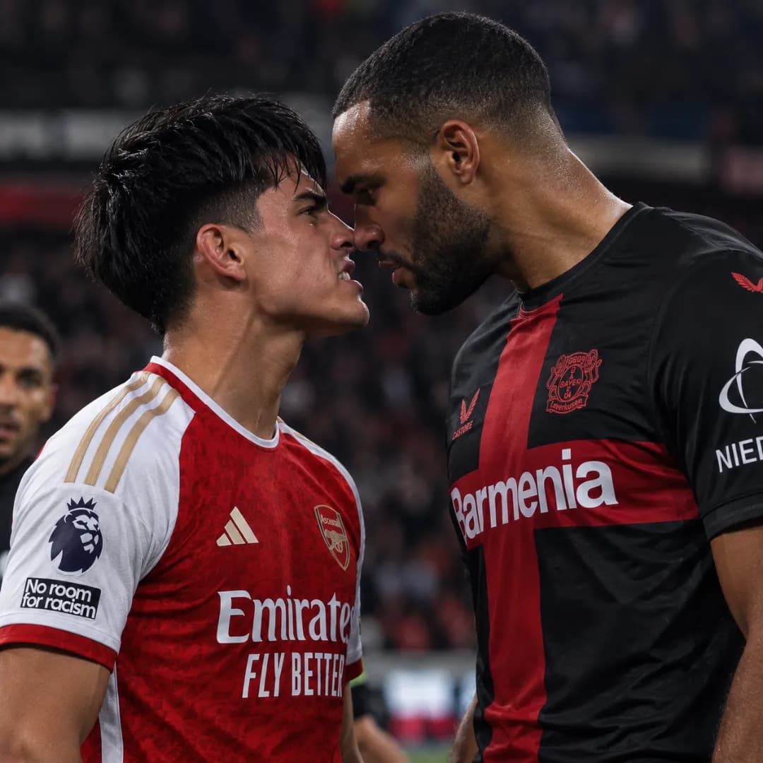 Alô polêmica ! Em uma jogada mano a mano, Tah do Leverkusen empurra no chão o argentino, o zagueiro recebeu um cartão vermelho de cara ! …