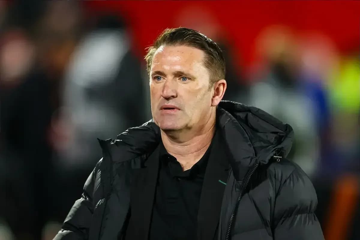 ATENÇÃO! 💙 Diretoria analisa e cogita a saída de Robbie Keane do cargo de treinador. Ele tem mais 3 jogos para mostrar seu valor ao clube.
