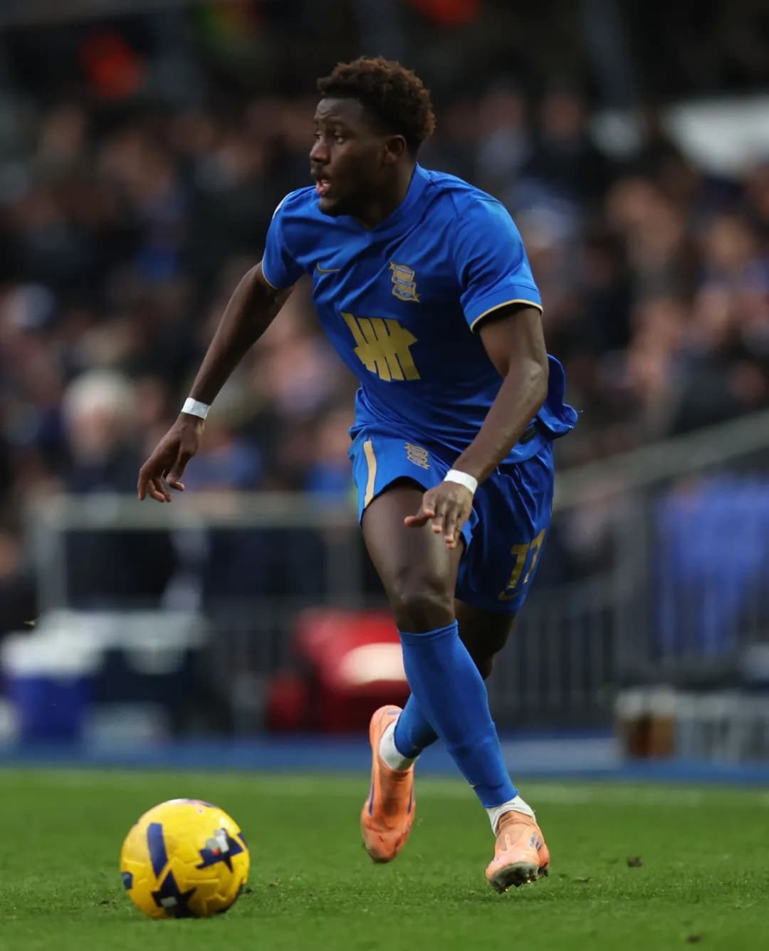 🚨 OFICIAL! Ibrahim Osman é o novo reforço do Brentford! O atacante deixa o Birmingham City em definitivo por €6 milhões. O clube aposta …