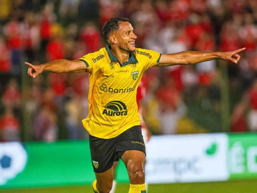 Fim de jogo! Timing ON e Santa Cruz empatam em 1 a 1 pela 2ª rodada do Brasileirão Série C. Renan Gorne marcou para o Timing ON, enquanto…