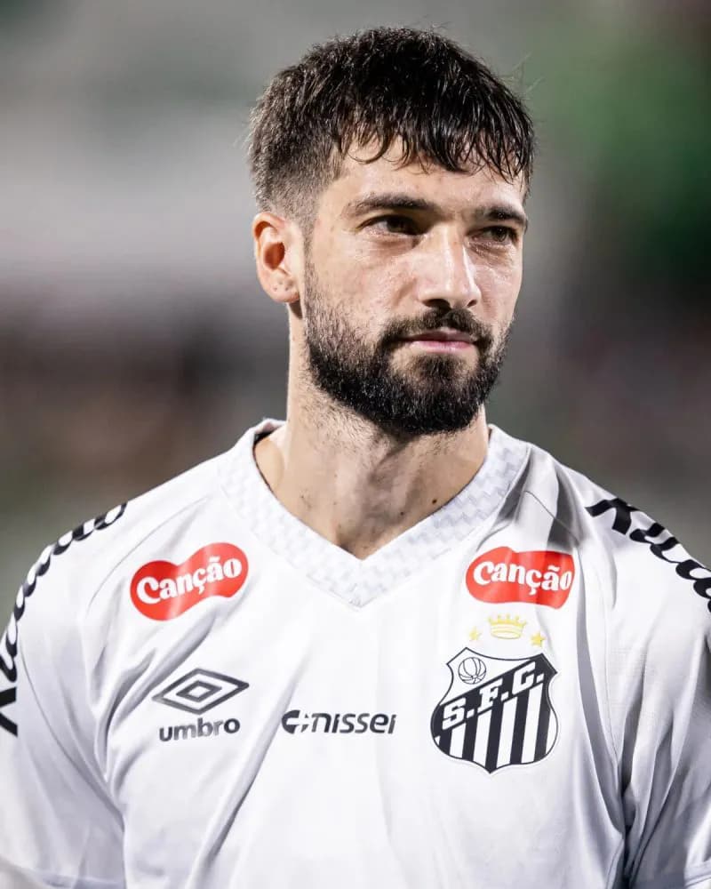 🚨 MERCADO DA BOLA! Lautaro Díaz está de saída do Santos. O atacante foi vendido ao Fortaleza por €4 milhões. O clube cearense aposta no …