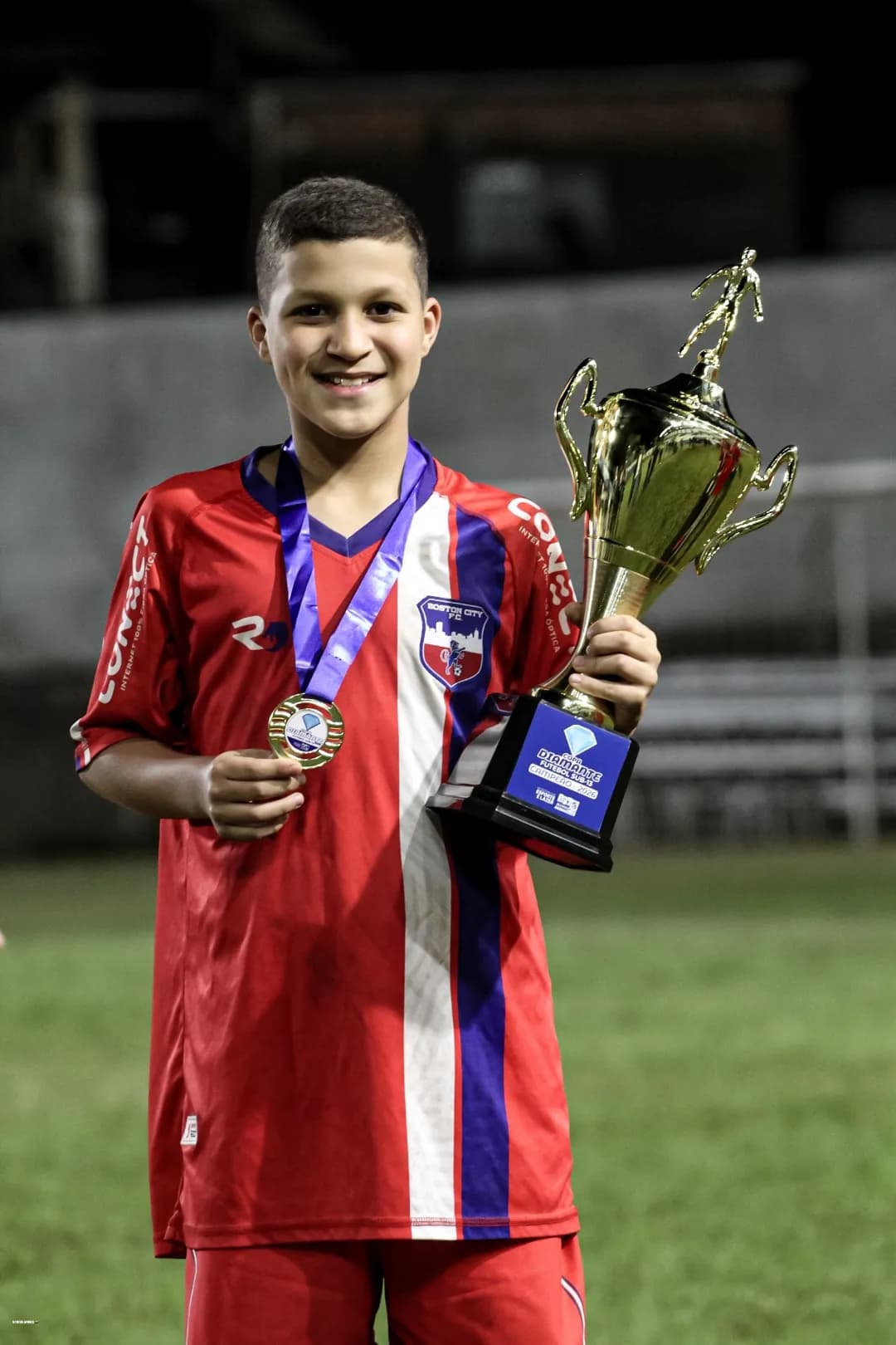 Me chamo Miguel, sou camisa 10 do Real Madrid. Sou de Brasil. Vocês verão muito da minha história daqui pra frente. Aguardem!
