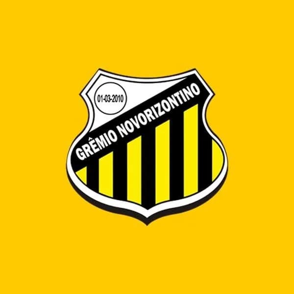 Me chamo Pietro, sou camisa 10 do Novorizontino. Sou de Brasil. Vocês verão muito da minha história daqui pra frente. Aguardem!