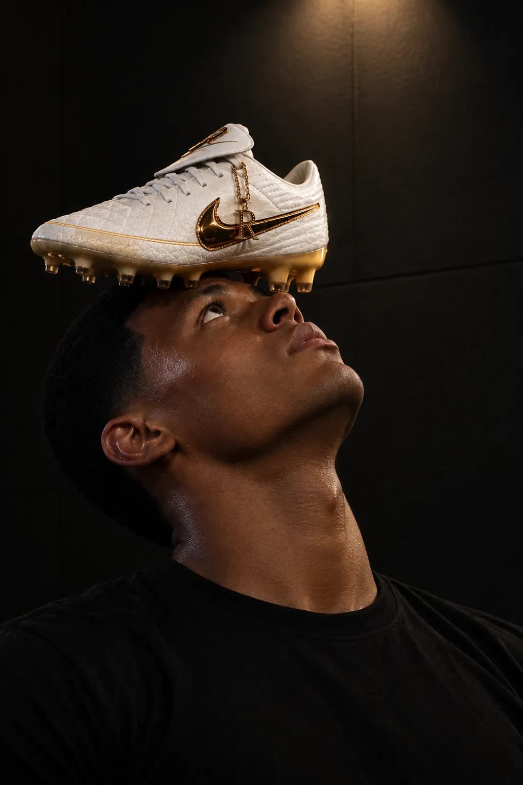 É uma honra imensa viver esse momento. Sou muito grato à Nike pela confiança e pela oportunidade de pisar onde lendas como Ronaldo Fenôme…