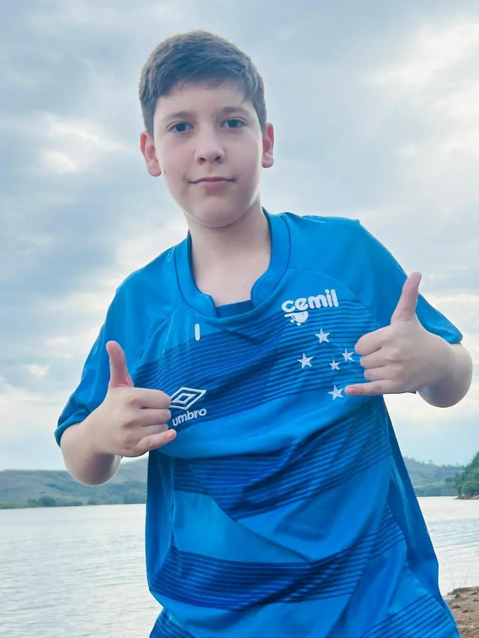 Me chamo Enrico, sou camisa 4 do Cruzeiro. Sou de Brasil. Vocês verão muito da minha história daqui pra frente. Aguardem!