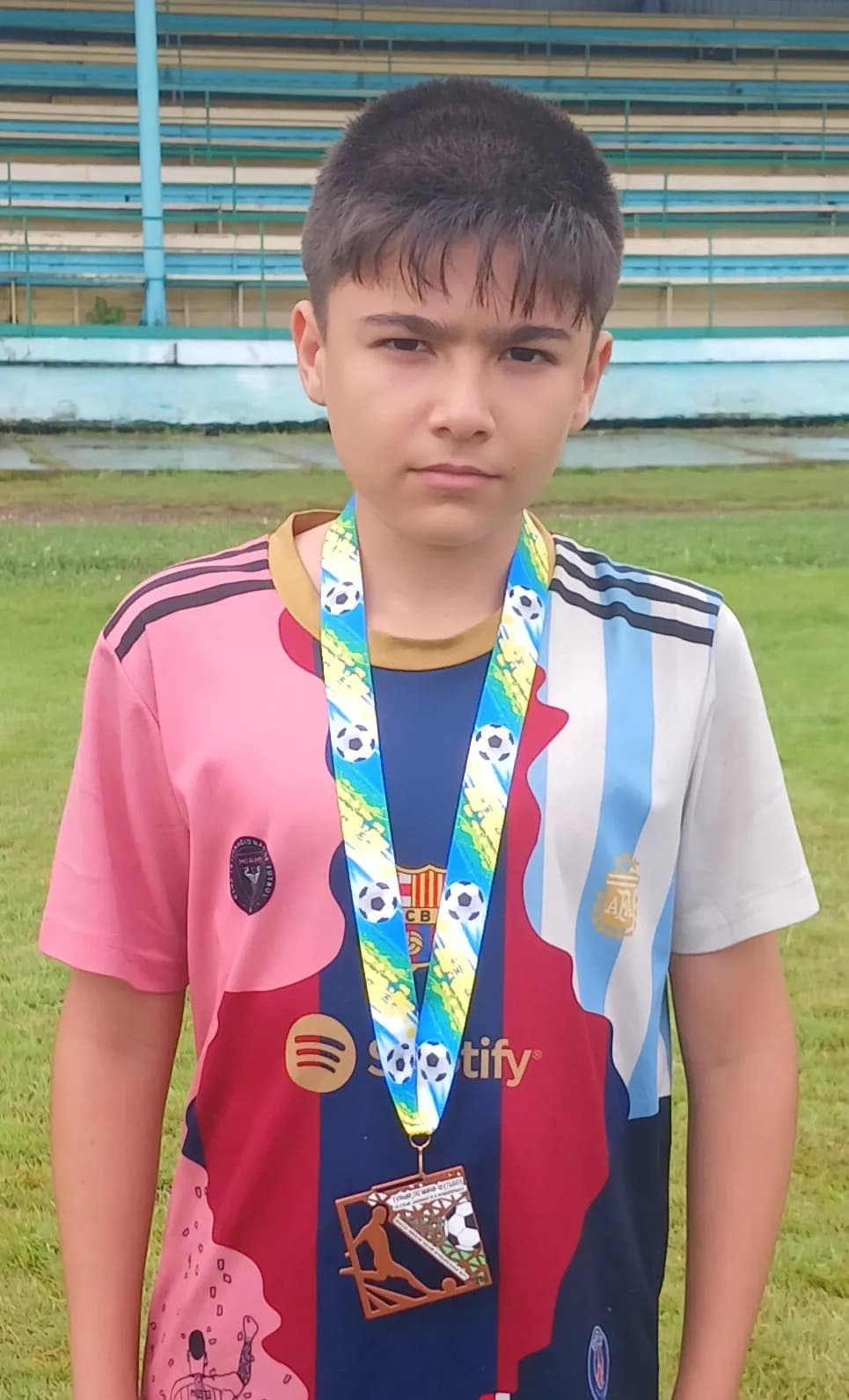 Me chamo Elxan, sou camisa 7 do Besiktas. Sou de Turquia. Vocês verão muito da minha história daqui pra frente. Aguardem!