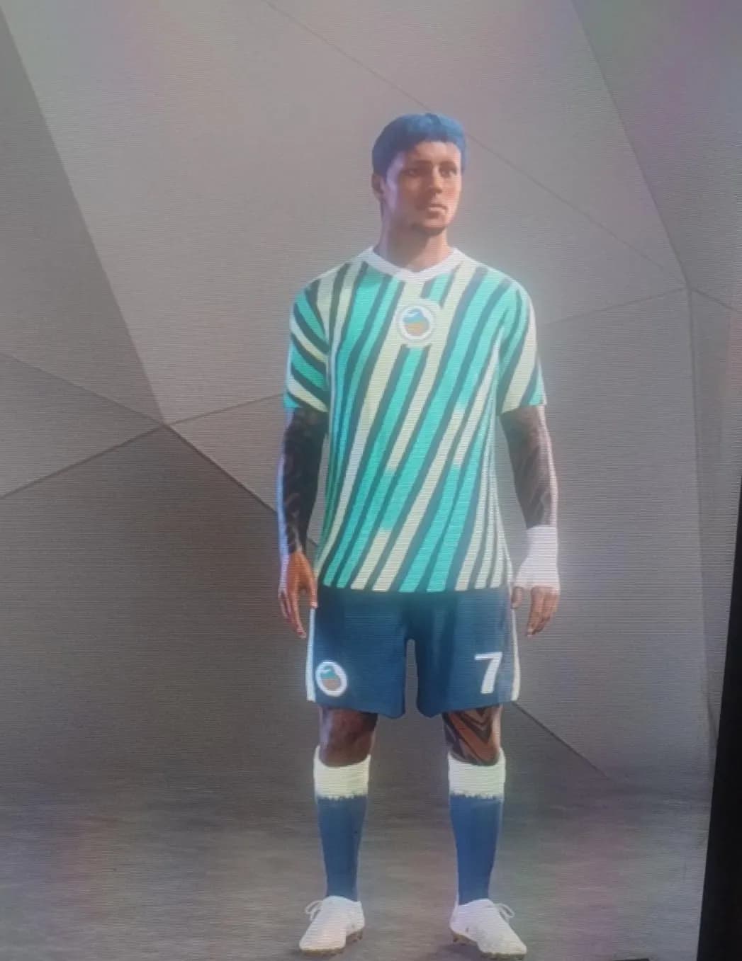 Me chamo Fernando Jr, sou camisa 7 do Inter. Sou de França. Vim pra construir história. Bora nessa!