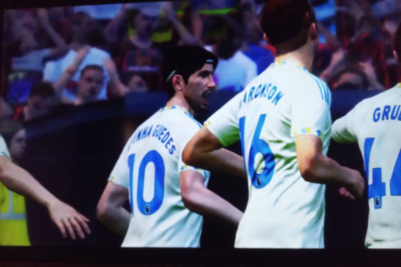 Hoje! Sua estreia no premier league, e também no futebol profissional Rafinha Guedes!!😜🙌🙏