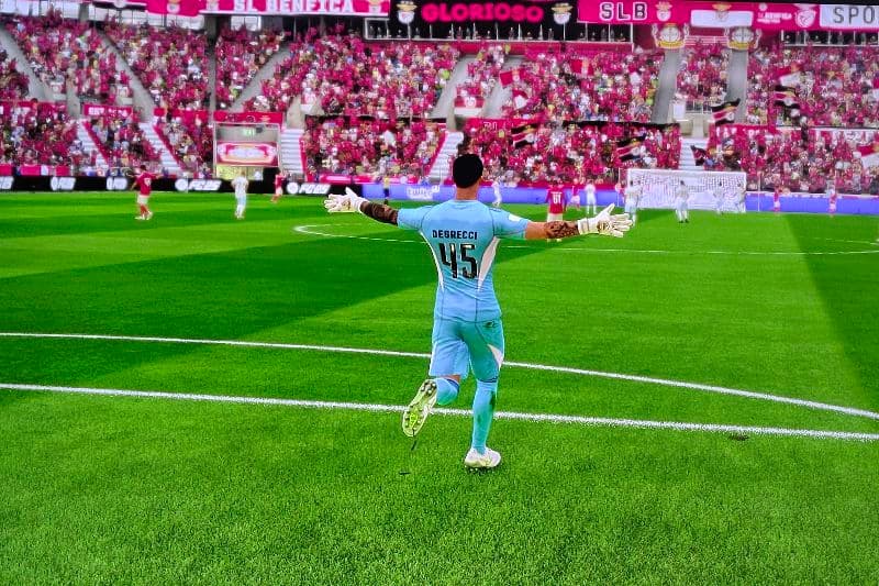 Mesmo sendo pré temporada, sigo dando meu melhor dentro de campo, saímos com mais uma vitória, É o Benfica 🇵🇱