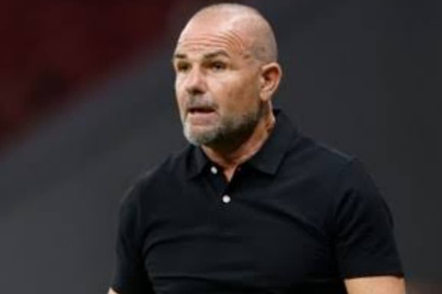 Paco Lopes é o novo treinador do levante Ele volta ao clube após quatro anos da sua demissão em 2021 e volta pra tentar colocar o clube e…