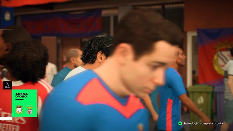 Os adeptos já vão chegando ao terreno que vai se realizar este grande jogo!