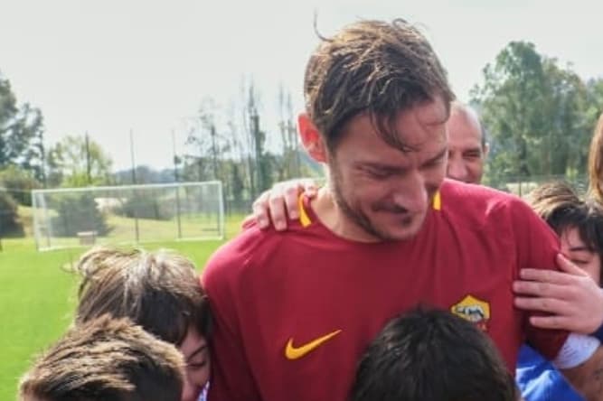 "Oggi posso dire di aver fatto la storia. Roma è il mio amore. Questo gruppo è meraviglioso e lotteremo per conquistare il mondo!" Totti …